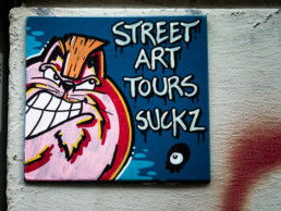 #0157 Street Art Tours Suckz